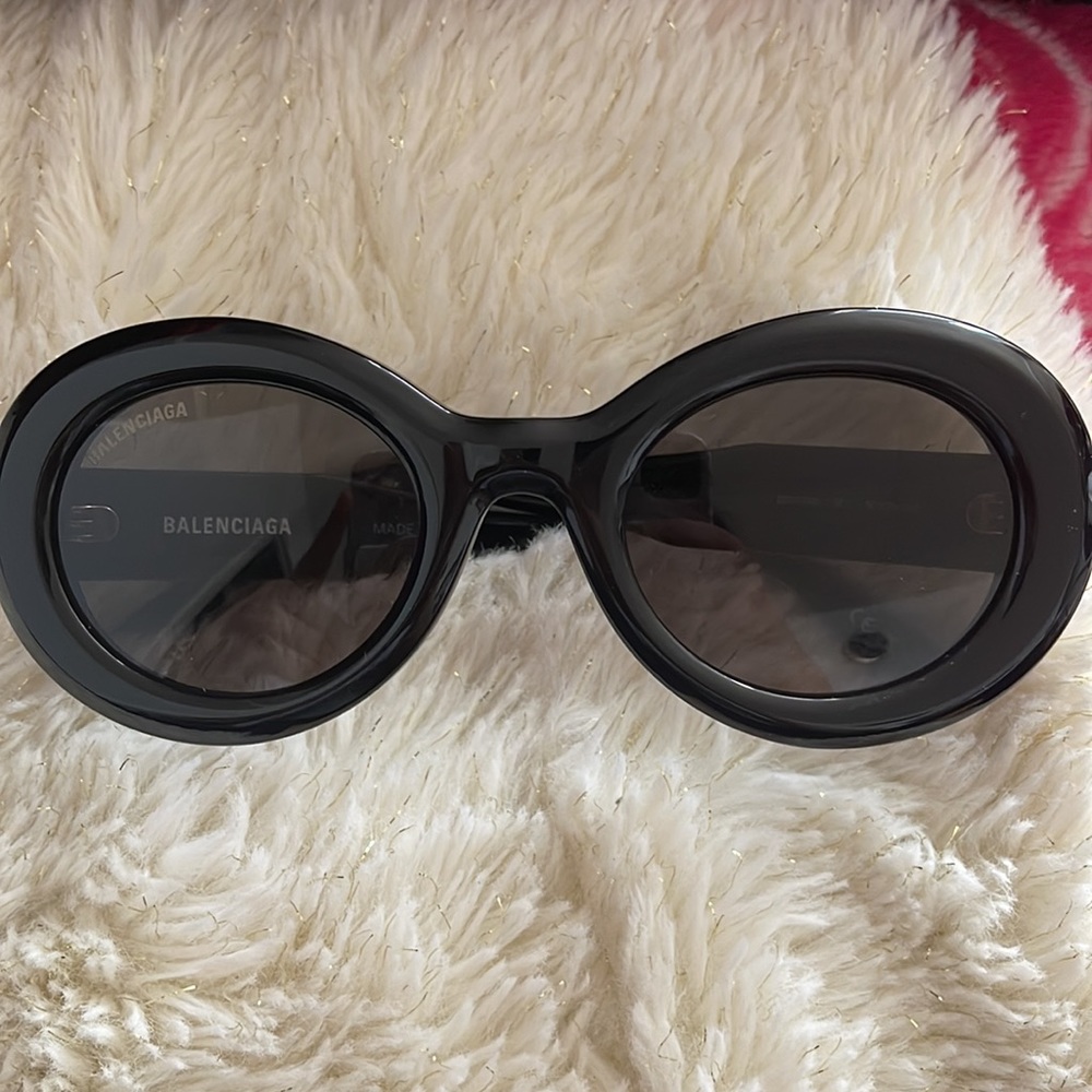 Balenciaga sunglasses - Picture 5 of 12